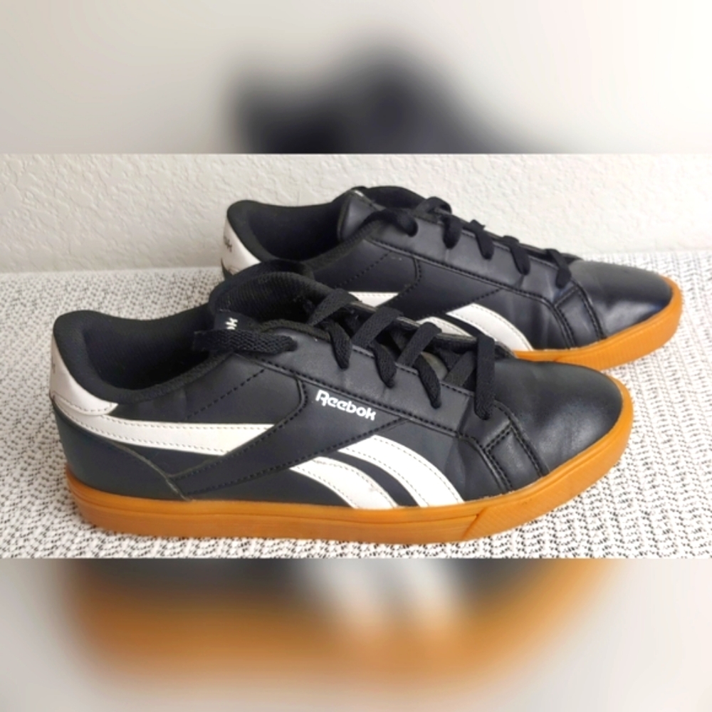 Adidas shoes size 6
